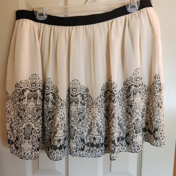 AEO miniskirt ebony & ivory lined elastic waistband sz L - Picture 3 of 6